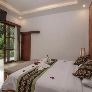 отель Tirta Arum