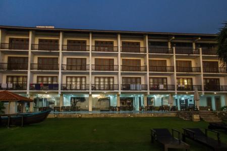 Отель Serendib Beach Hotel в Индурува - Шри-Ланка