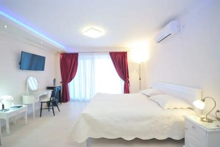 Отель St. George Apartments and Villa with pool в Петровац - Черногория