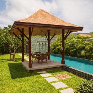 отель Отель Onyx Villas by TropicLook