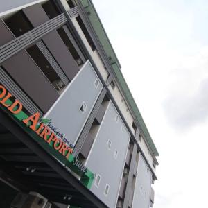 отель Gold Airport Suites