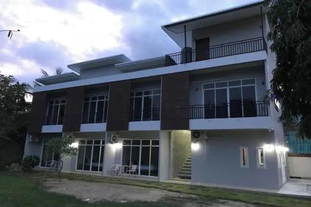 Отель Snooze Inn Phuket в Па Клок - Таиланд