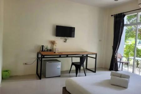 Отель Snooze Inn Phuket в Па Клок - Таиланд