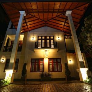 отель Rivora Residence