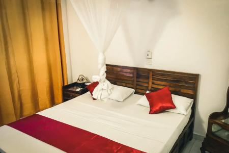 Отель Central Beach Inn в Мирисса - Шри-Ланка