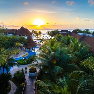 отель Reef Coco Beach