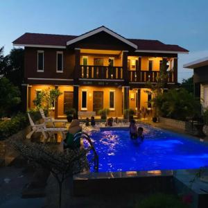 отель Отель Dlima Beach Inn Langkawi