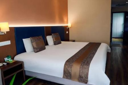 Ripple Hotel (Weihai Wendeng Bus Station)