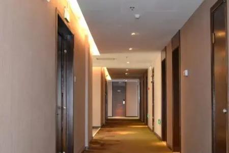 Ripple Hotel (Weihai Wendeng Bus Station)