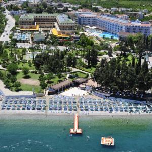 отель Rox Resort Hotel