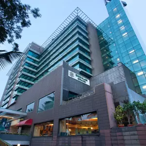 отель Gokulam Grand Hotel & Spa
