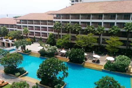 Отель The Heritage Pattaya Beach Resort в На Джомтьен - Таиланд