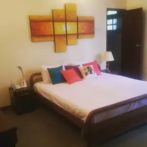 отель Country Breeze Villa