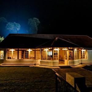отель Simpson's Forest Hotel
