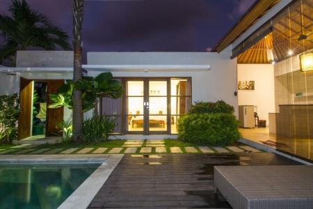 Отель Echo Beach Villa & Apartment в Кута - Индонезия