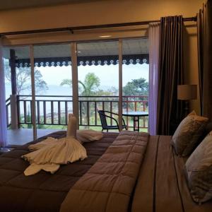 отель Sunrise Beach Koh Yao Resort