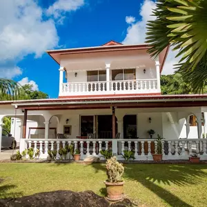 отель The Orchard Holiday Home