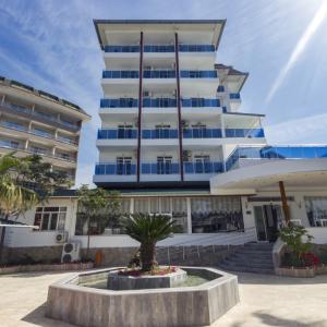 отель Maya World Beach