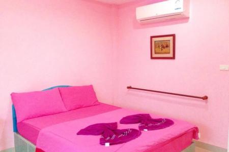 Отель BaanHappyLove в о. Ко Лан (Корал Айленд) - Таиланд