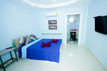 Отель BaanHappyLove в о. Ко Лан (Корал Айленд) - Таиланд