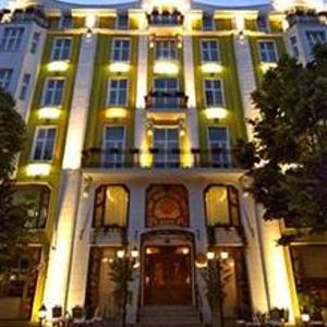 отель Grand Hotel London
