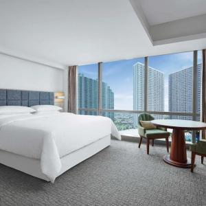 отель Four Points by Sheraton Surabaya, Pakuwon Indah