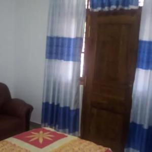 отель Senuri Home stay