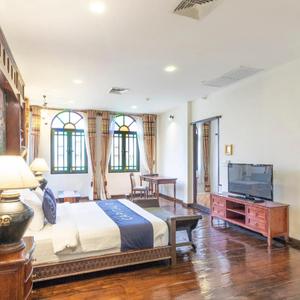 отель Cheva Gallery Boutique Hotel