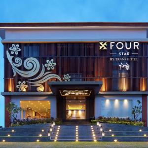 отель Four Star by Trans Hotel