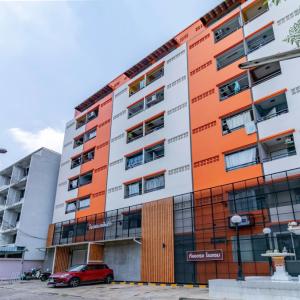 отель Alanda Hotel & Apartment