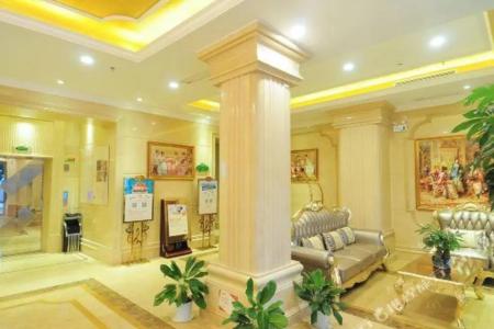 Отель Vienna Hotel Sanya Yalong Bay Qianguqing в Санья - Китай