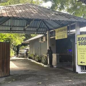 отель Kos 168 Jimbaran