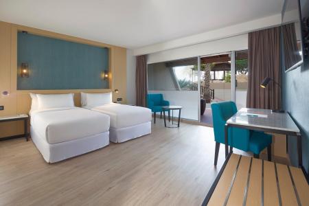 Отель Occidental Sharjah Grand в Шарджа - ОАЭ