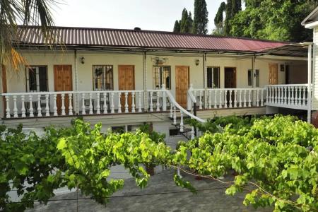 Отель Guest house Na Turbaze в Сухум - Абхазия