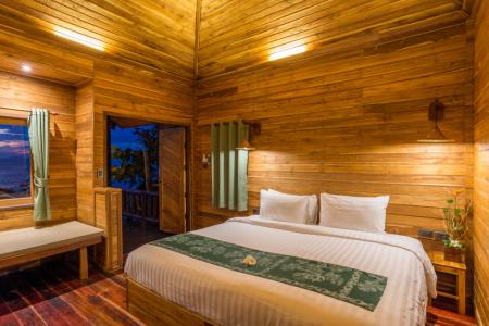 Koh Jum Ocean Beach Resort