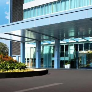 отель Holiday Inn Express Jakarta International Expo