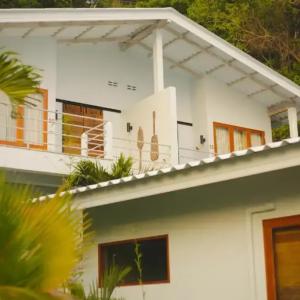 отель The Mooring Resort Hotel