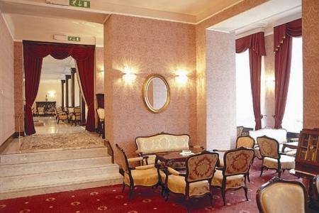 Отель Grand Hotel Toplice в Альпийские озера - Словения