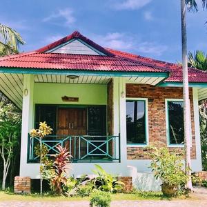 отель Swiss Chalet Garden Pool Resort
