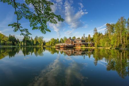 Cosmos Collection Izumrudny Les Hotel