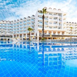 отель Grand Ideal Premium