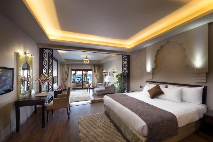 Sunrise Arabian Beach Resort - Posh Club