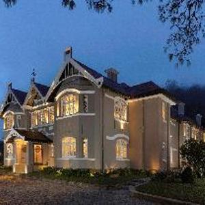 отель The Bellwood Manor