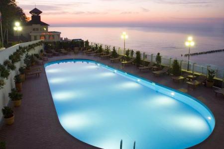 Отель Grand Palace в Светлогорск - Россия