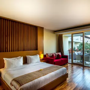 отель Seminyak Square Hotel And Villas