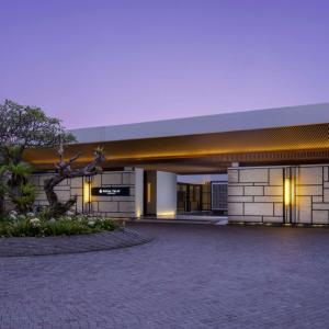 отель Royal Tulip Gunung Geulis Resort and Golf