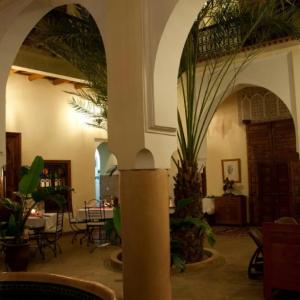 отель Riad Les Trois Palmiers El Bacha
