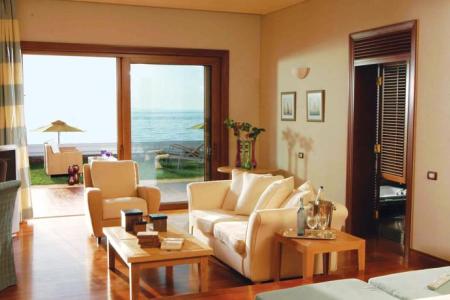 Grand Resort Lagonissi