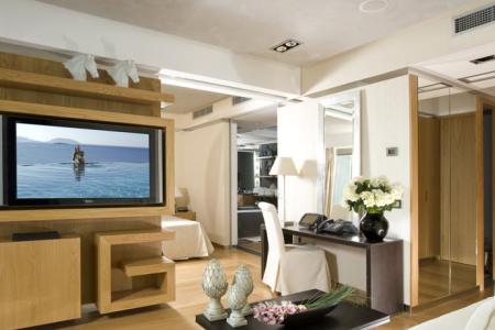 Grand Resort Lagonissi