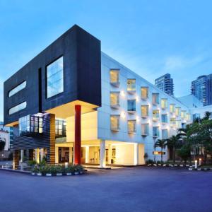 отель Grandkemang Hotel